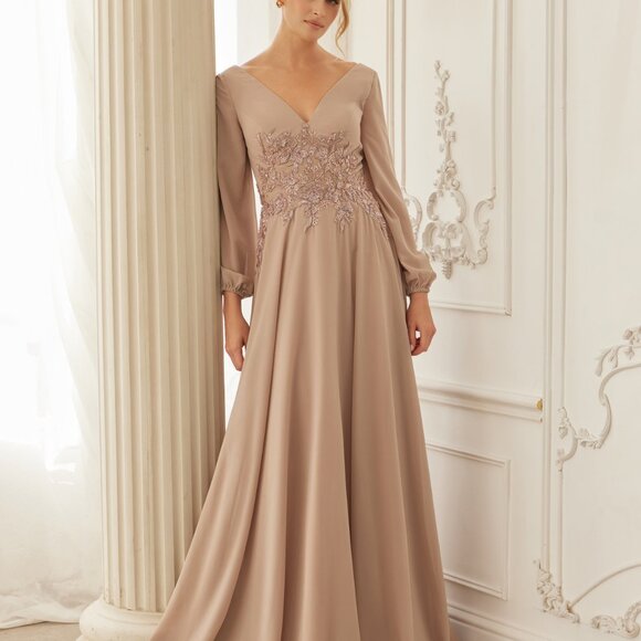 Long sleeve formal dress.Mother of the bride party evening navy blue plus size - Picture 6 of 8